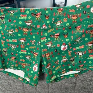 Born Primitive Green Retired Holiday Print Women's Athletic Shorts